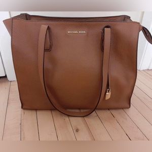 Micheal Kors Mercer large shoulder bag